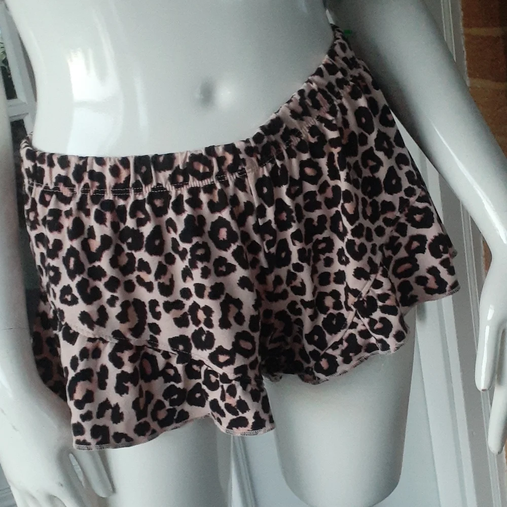 Jessica Simpson Leopard Print Cami Shorts Pajama Set Ruffle Trim Lounge SIZE S